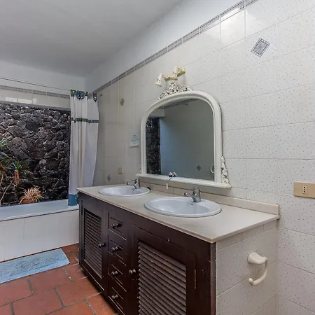 Vakantiehuis La *